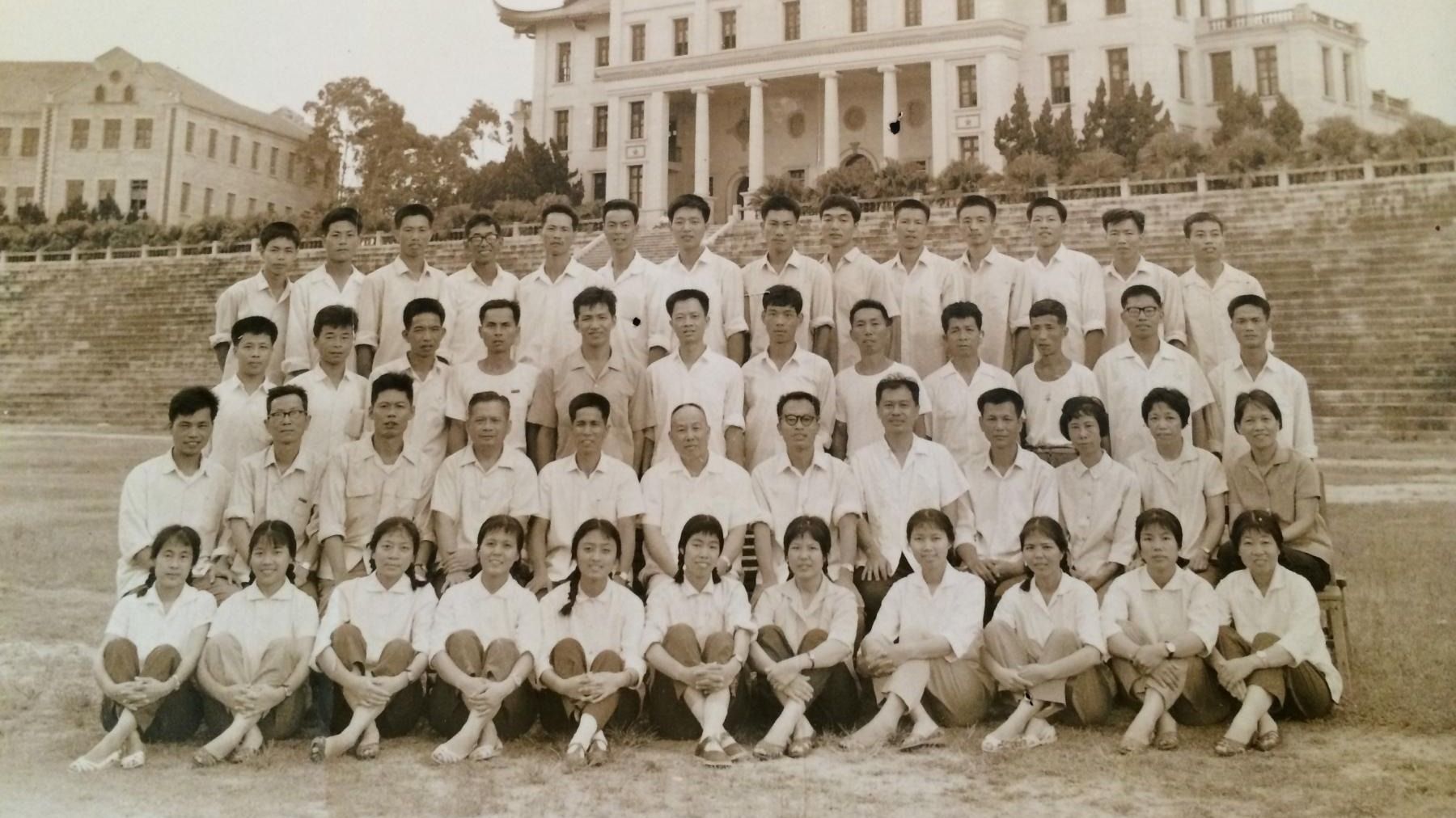 1972級海化（年級）畢業合影