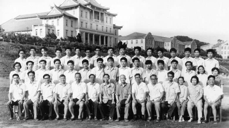 1982屆海洋系海洋化學專業畢業合影