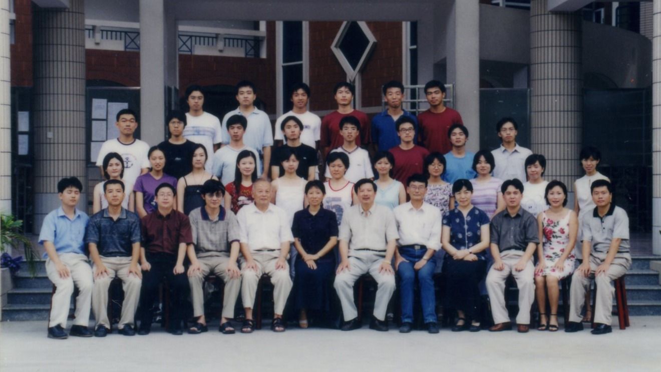 2002屆海洋生物畢業合影